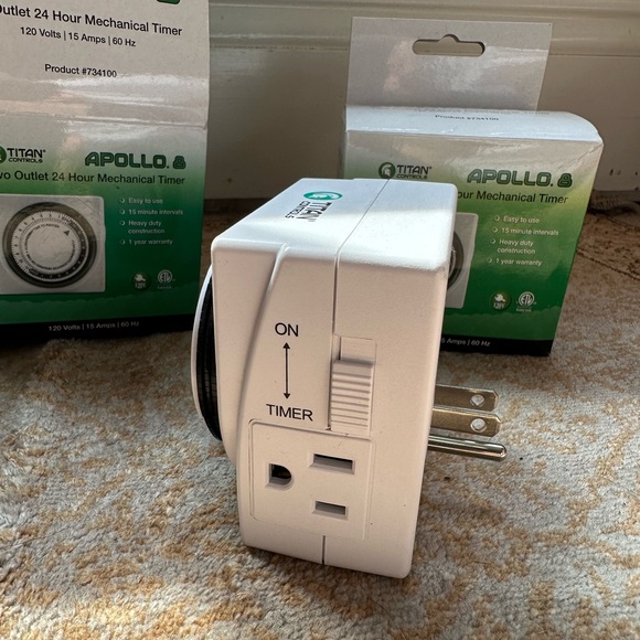 Apollo 8 Two Outlet 24 Hour Mechanical Timers | Bundle of Two | New in Box - Picture 3 of 7